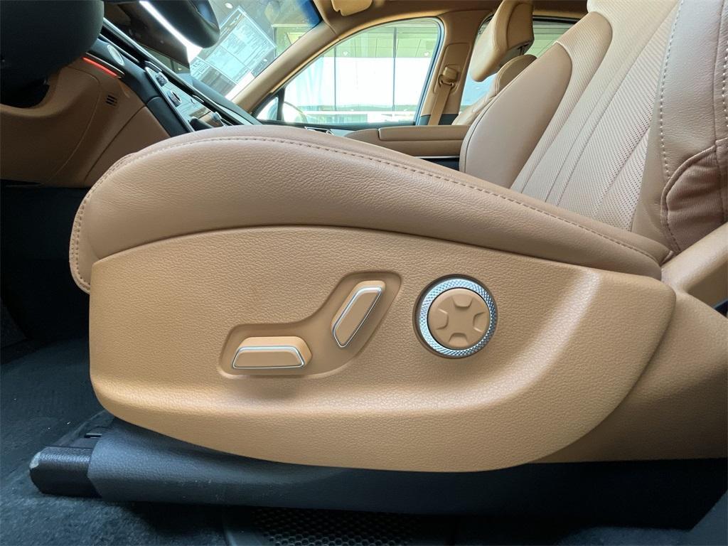 new 2025 Genesis GV80 car, priced at $68,132