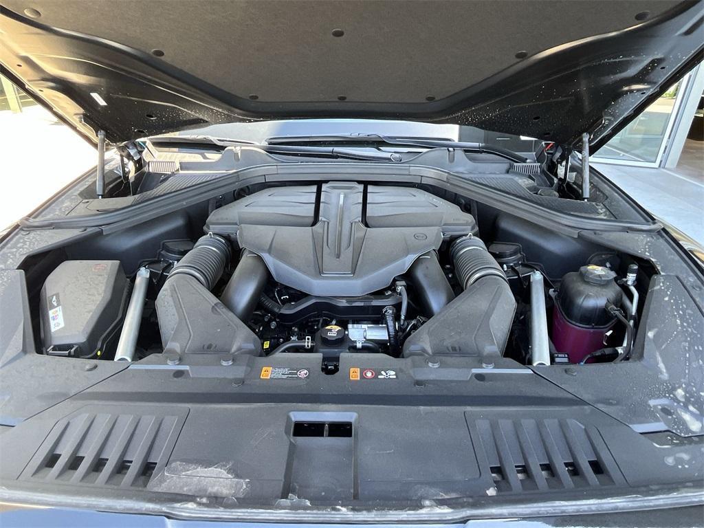 new 2025 Genesis GV80 car, priced at $81,917