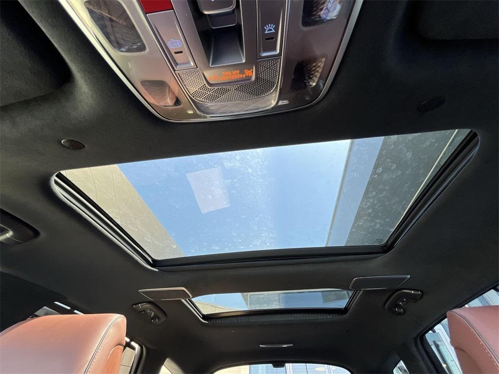 new 2025 Genesis GV80 car, priced at $81,917