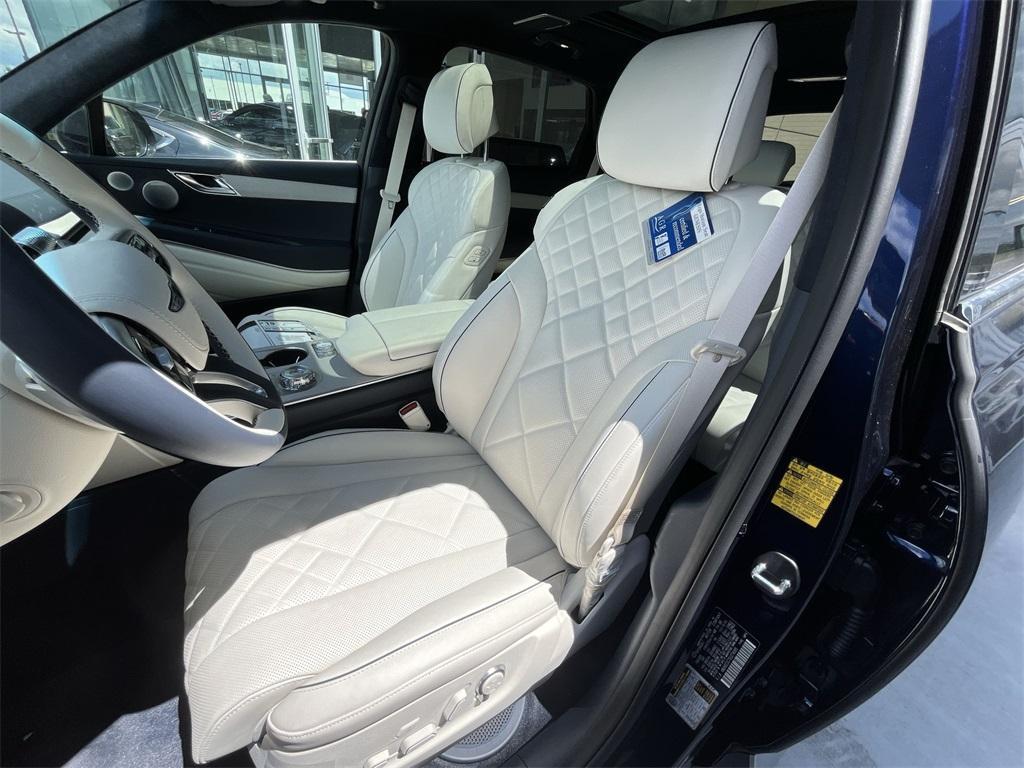 new 2025 Genesis GV80 car, priced at $81,051