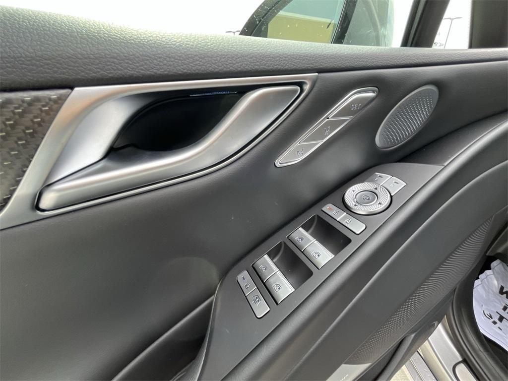 new 2025 Genesis G80 car, priced at $76,630
