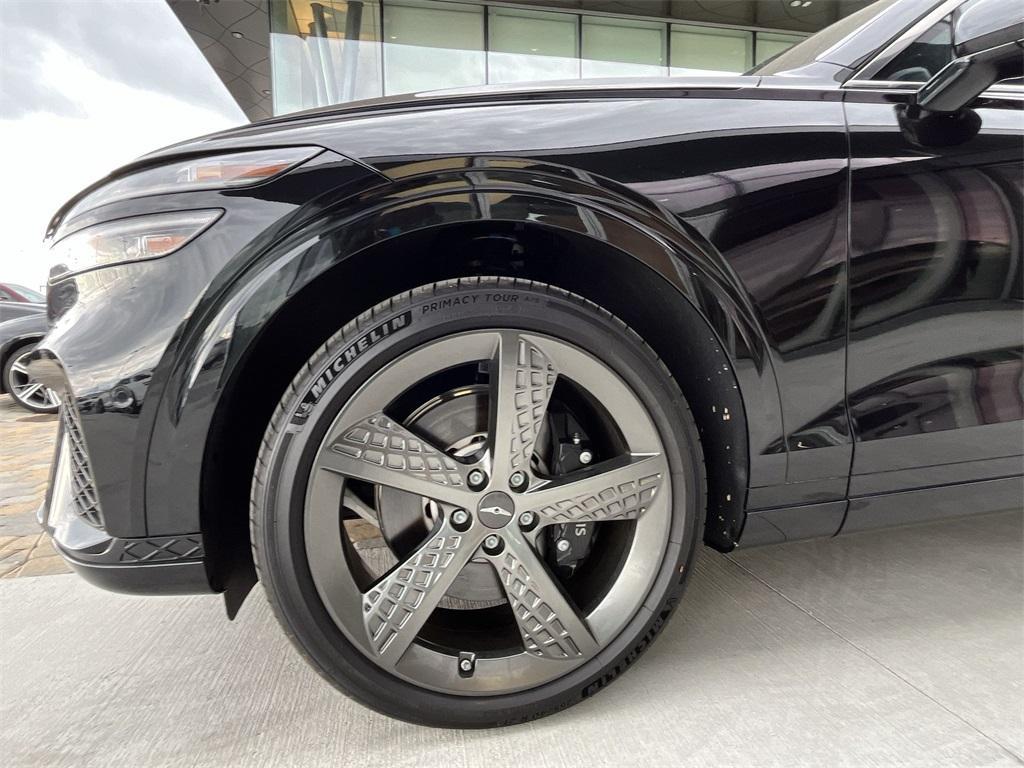 new 2025 Genesis GV70 car, priced at $63,629