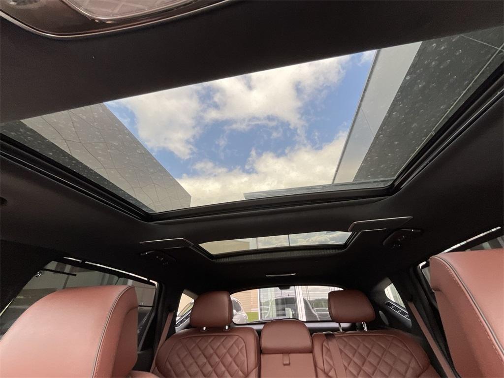 new 2025 Genesis GV80 car, priced at $80,948