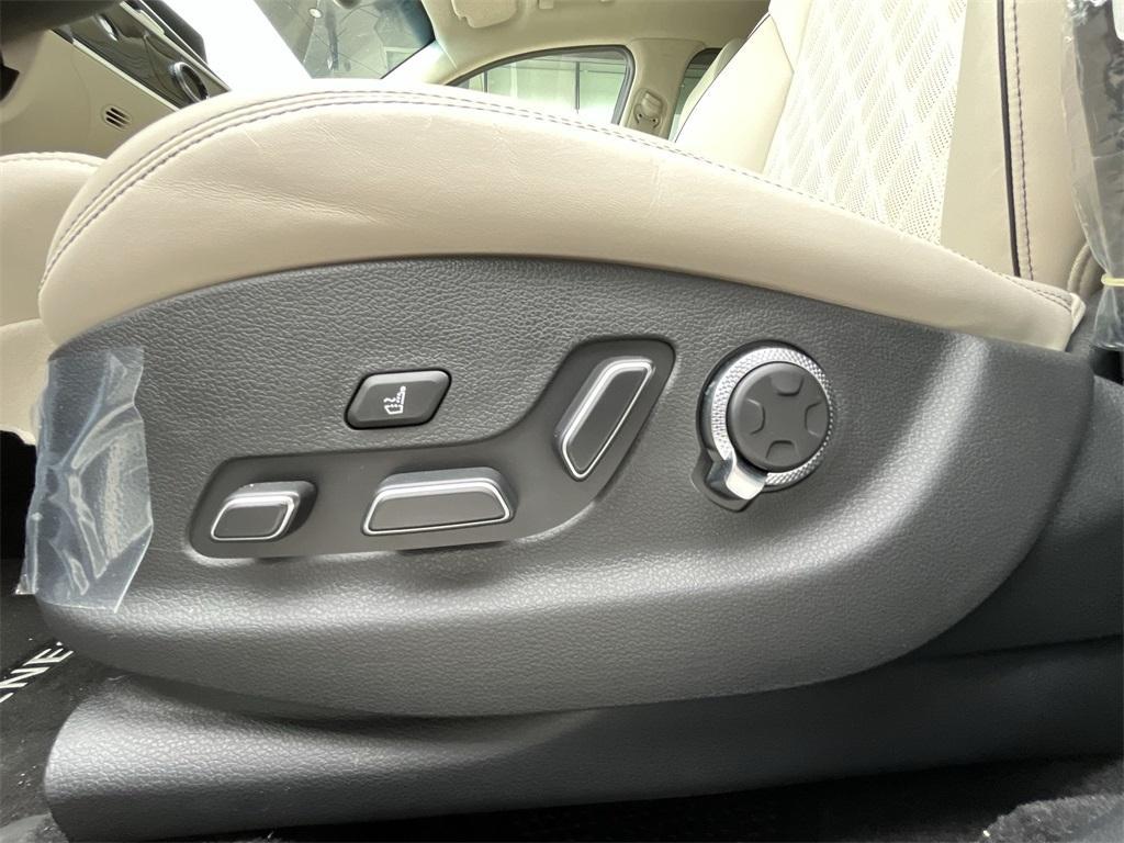 new 2025 Genesis GV70 car, priced at $61,240