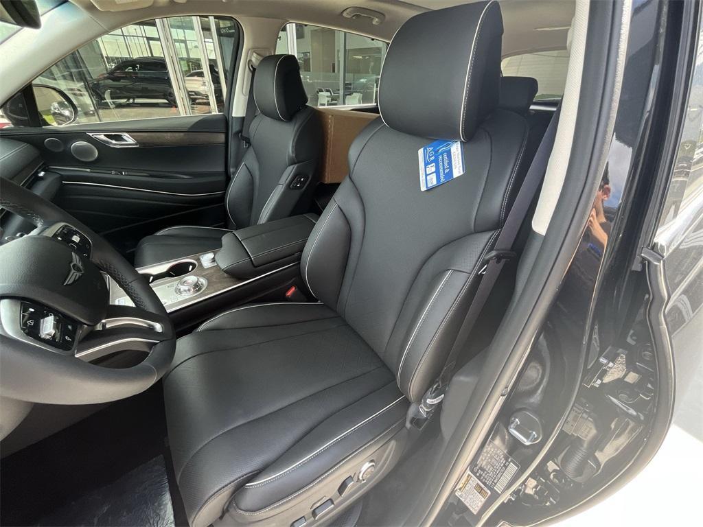 new 2025 Genesis GV80 car, priced at $72,318