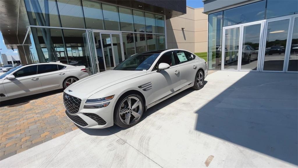 new 2025 Genesis G80 car, priced at $74,912