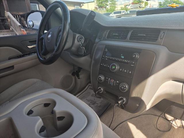 used 2007 Chevrolet Suburban car, priced at $9,499