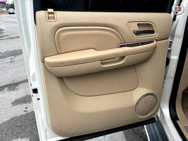 used 2011 Cadillac Escalade ESV car, priced at $8,888