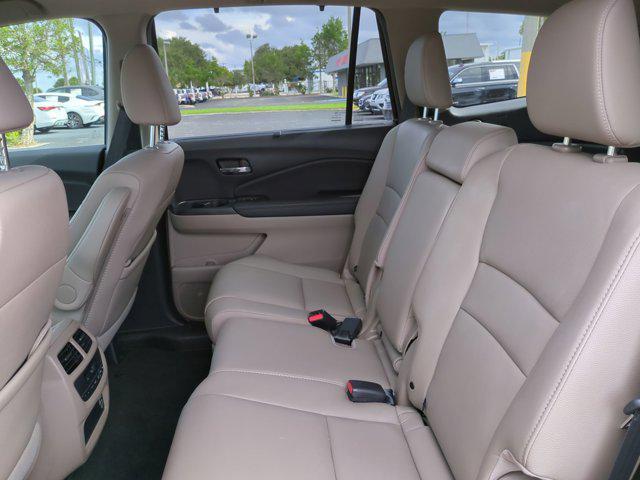 used 2021 Honda Pilot car, priced at $25,888