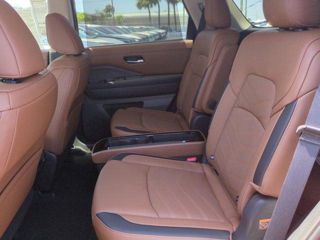 new 2025 Nissan Pathfinder car, priced at $48,409