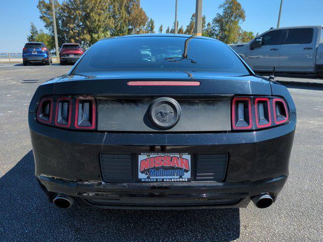 used 2013 Ford Mustang car