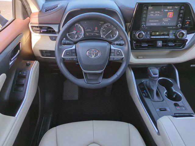 used 2022 Toyota Highlander car, priced at $27,988