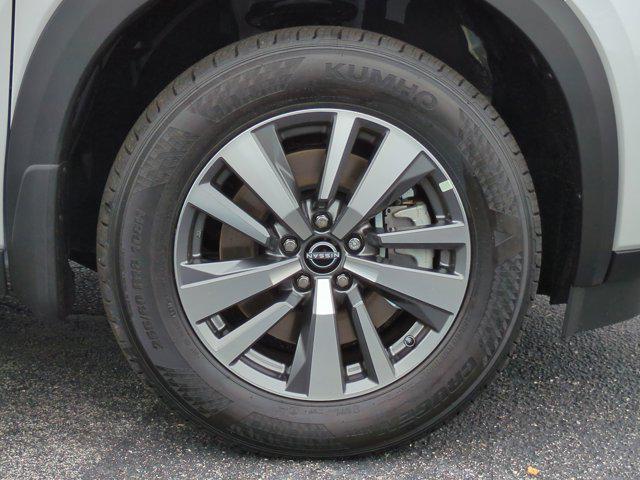 new 2025 Nissan Pathfinder car, priced at $42,025
