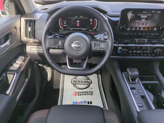 new 2025 Nissan Pathfinder car, priced at $48,033