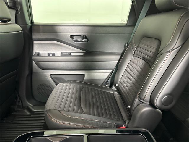 new 2025 Nissan Pathfinder car, priced at $41,620