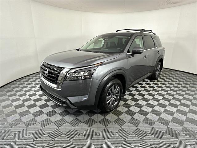 new 2025 Nissan Pathfinder car, priced at $38,770