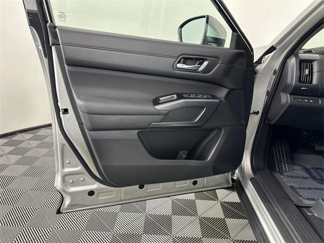 new 2025 Nissan Pathfinder car, priced at $42,541