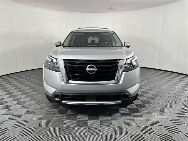 new 2025 Nissan Pathfinder car, priced at $42,541