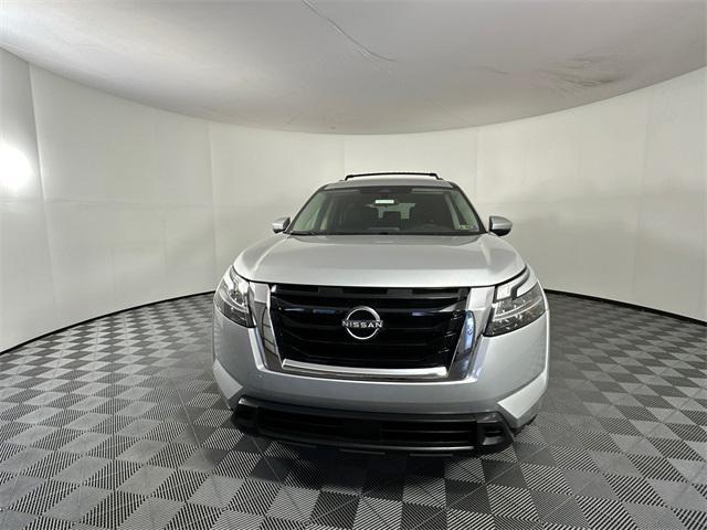 used 2022 Nissan Pathfinder car, priced at $27,998