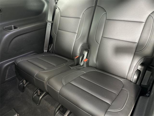 used 2023 GMC Acadia car, priced at $32,998