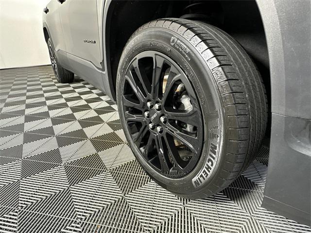 used 2023 GMC Acadia car, priced at $32,998