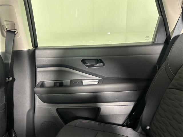 new 2025 Nissan Pathfinder car, priced at $38,662
