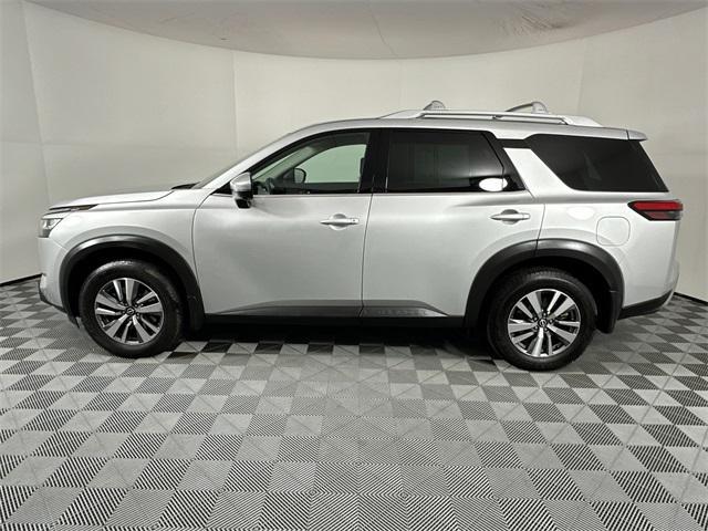 used 2022 Nissan Pathfinder car, priced at $30,998