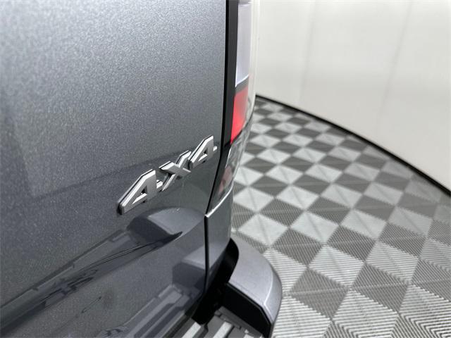 new 2025 Nissan Frontier car, priced at $40,639