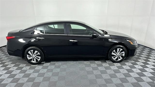 new 2024 Nissan Altima car, priced at $25,500