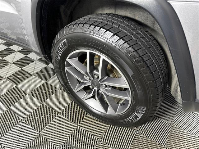 used 2021 Jeep Grand Cherokee car, priced at $22,498