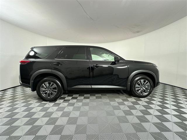 new 2025 Nissan Pathfinder car, priced at $35,667