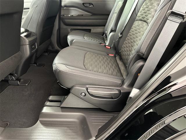new 2025 Nissan Pathfinder car, priced at $35,667