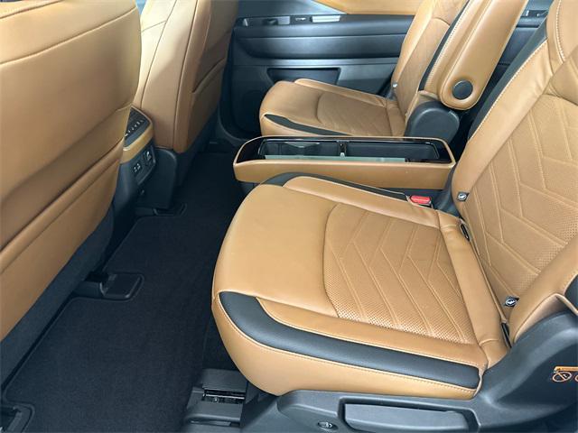 used 2022 Nissan Pathfinder car, priced at $32,998