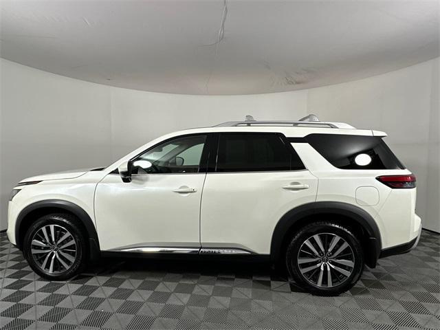 used 2022 Nissan Pathfinder car, priced at $32,998