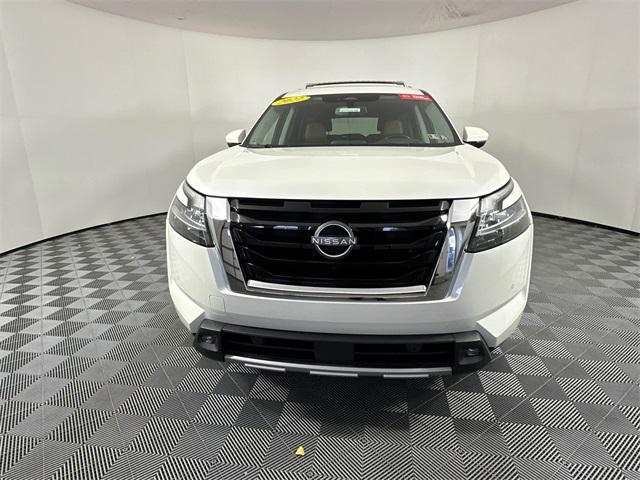 used 2022 Nissan Pathfinder car, priced at $32,998