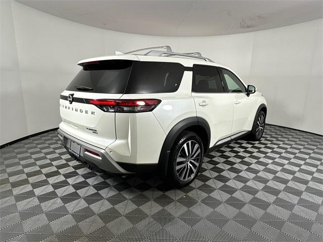 used 2022 Nissan Pathfinder car, priced at $32,998
