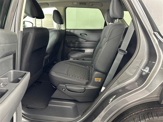 new 2025 Nissan Pathfinder car, priced at $38,776