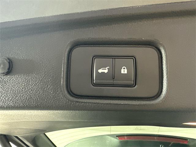 new 2025 Nissan Pathfinder car, priced at $38,776