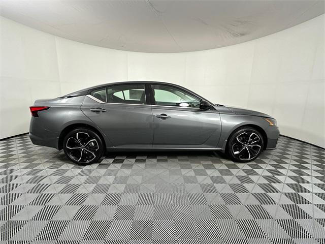 new 2025 Nissan Altima car, priced at $31,088