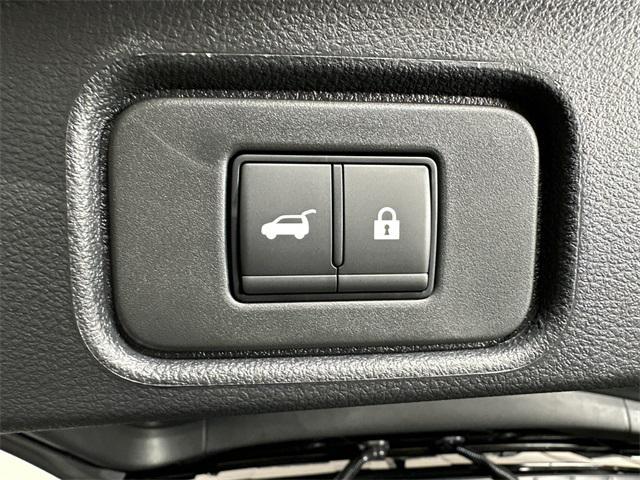 new 2025 Nissan Pathfinder car, priced at $38,776