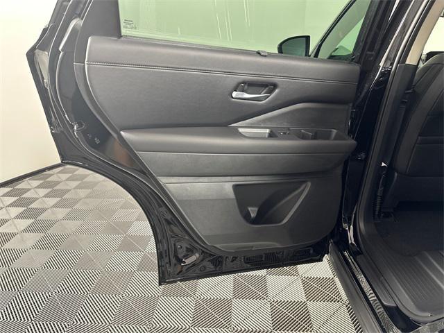 new 2025 Nissan Pathfinder car, priced at $44,506