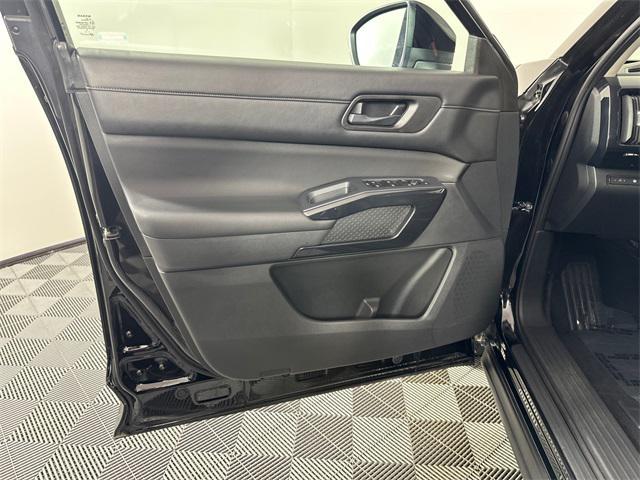 used 2023 Nissan Pathfinder car, priced at $26,998