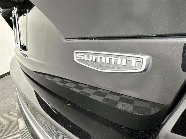 used 2022 Jeep Grand Cherokee car, priced at $36,998