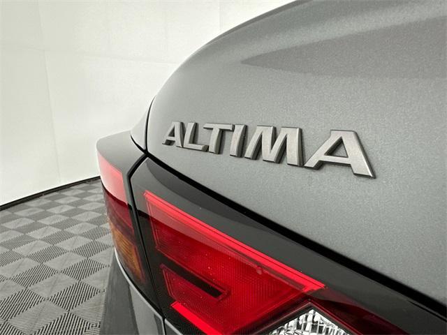 used 2023 Nissan Altima car, priced at $25,998