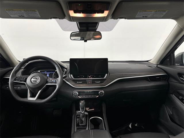 used 2023 Nissan Altima car, priced at $25,998