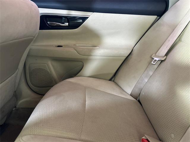 used 2014 Nissan Altima car