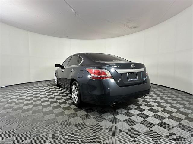 used 2014 Nissan Altima car