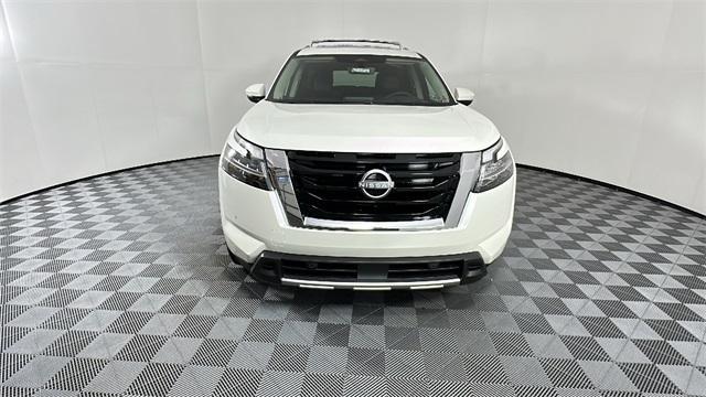 new 2024 Nissan Pathfinder car, priced at $51,598