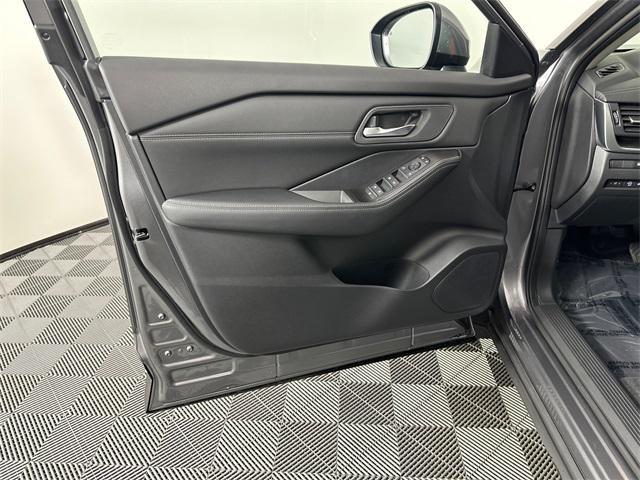 new 2025 Nissan Rogue car, priced at $33,995