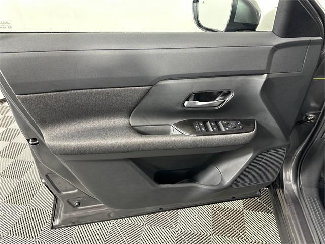 new 2025 Nissan Kicks car, priced at $26,743